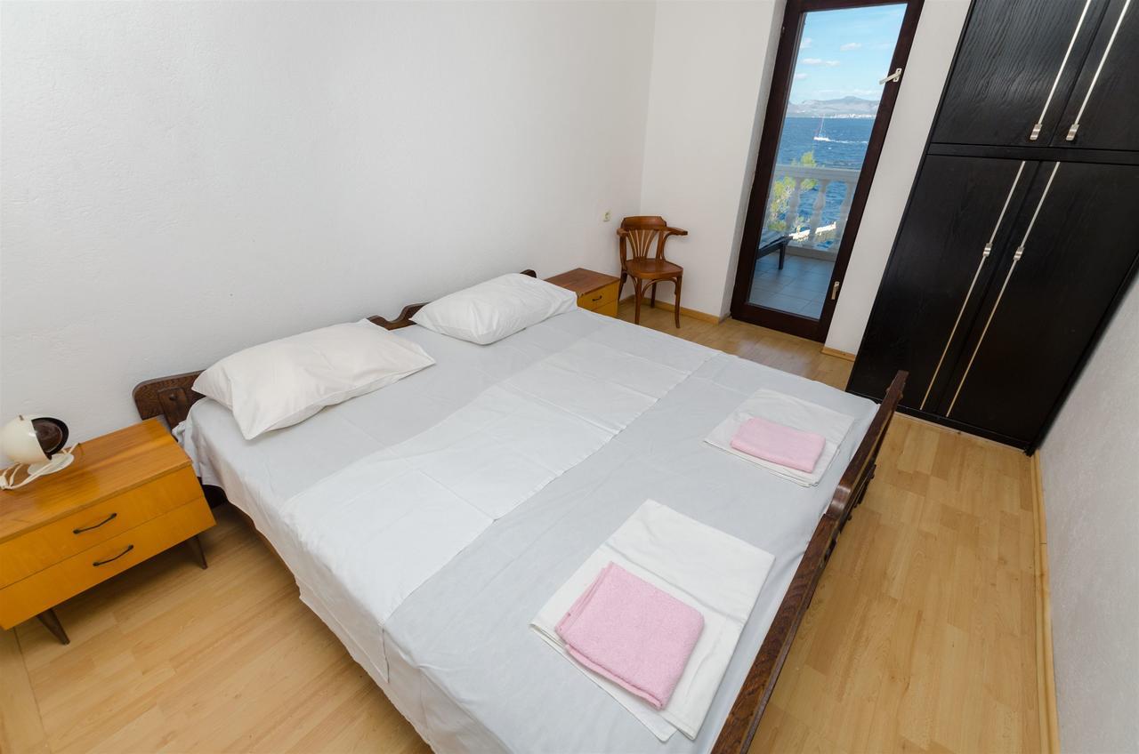 Apartment Barba Rogač エクステリア 写真