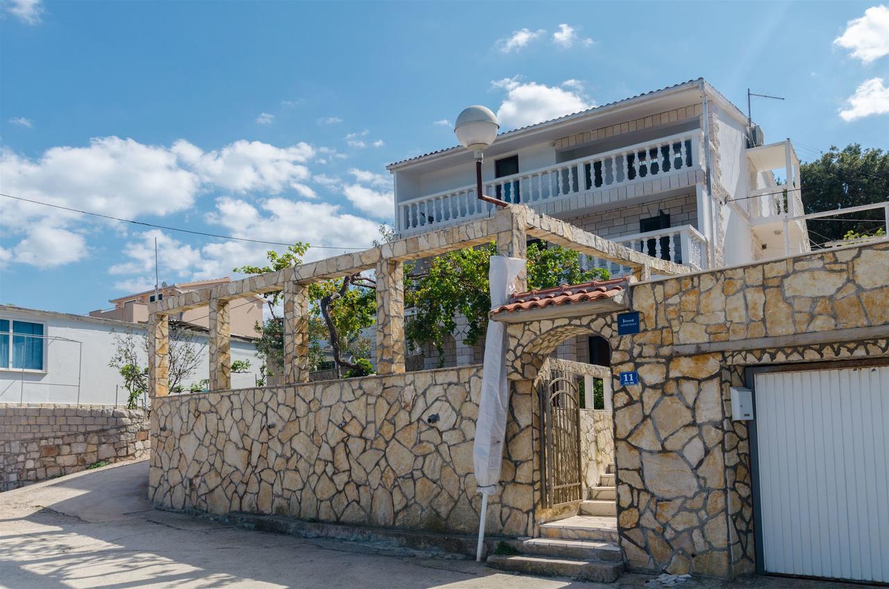 Apartment Barba Rogač エクステリア 写真
